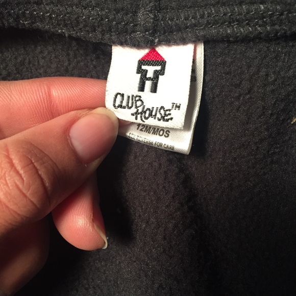 12mos “Chopper” Hoodie Vest $8✴️2/$12✴️3/$15 - Picture 6 of 6